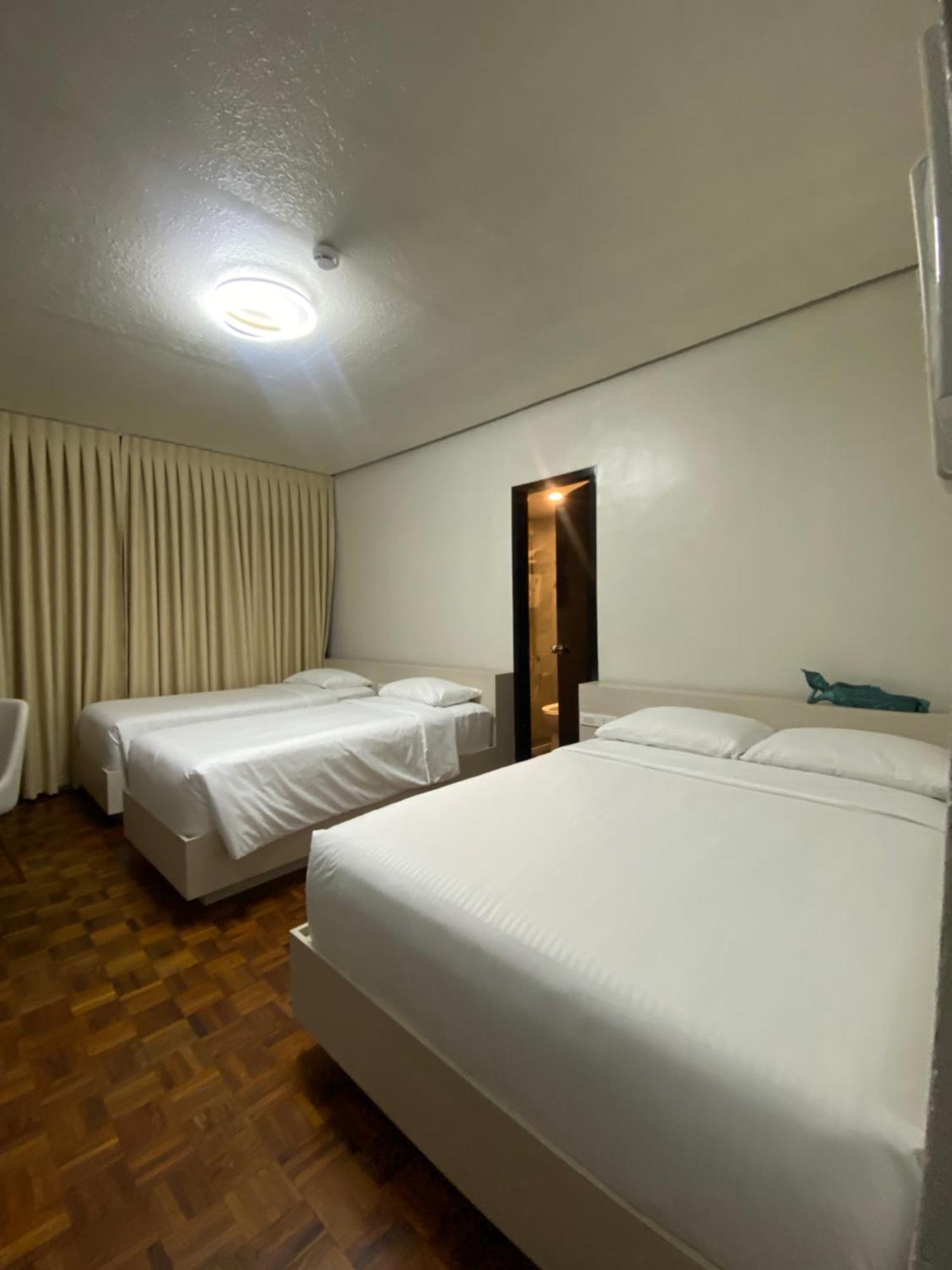 Honey Suite Room Inside Bee Cafe Cebu At Ayala Area Екстериор снимка